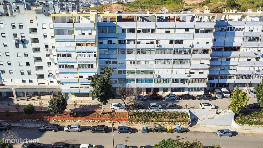 Apartamento T4 para venda — Santa Clara, Lisboa