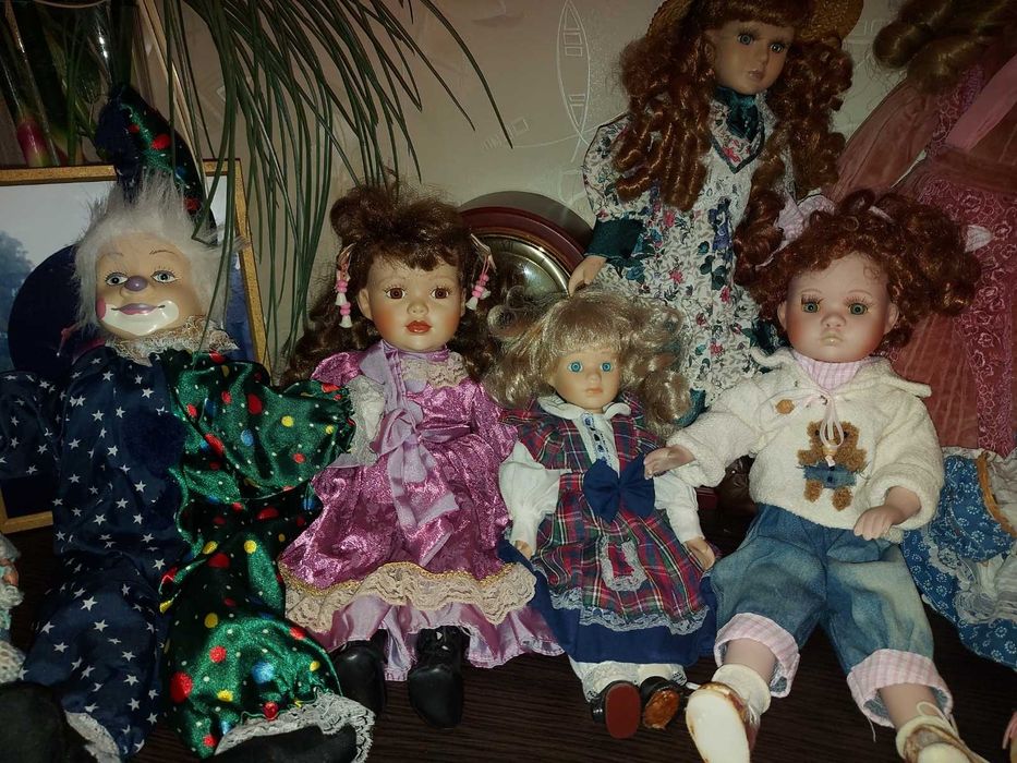 Порцелянові ляльки