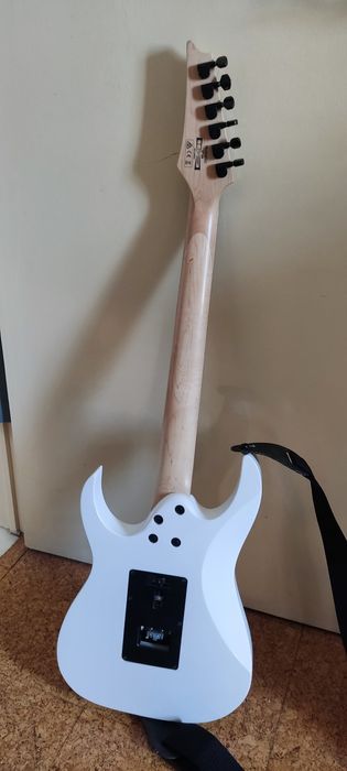 Guitarra elétrica Ibanez RG350DXZ