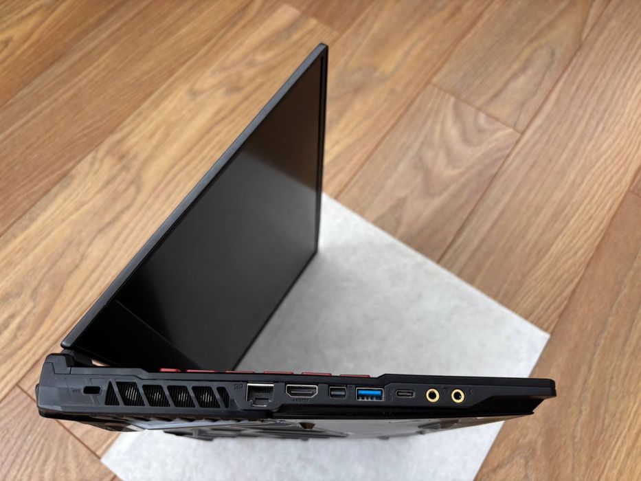 MSI Leopard/Intel Core i5-10300H/16 GB/NVIDIA GeForce GTX 1650 4 GB