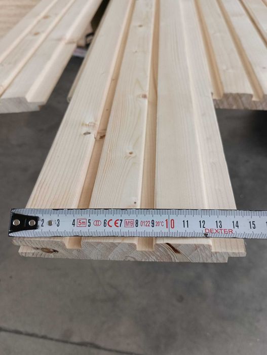 Fachada / Ripado casquinha branca triplex