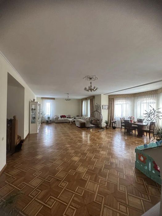 Продам 3-поверховий будинок Петропавлівська Борщагівка VD