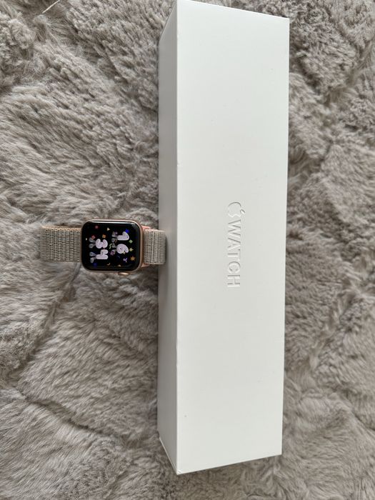 Zegarek apple watch series 4 40mm gold GPS