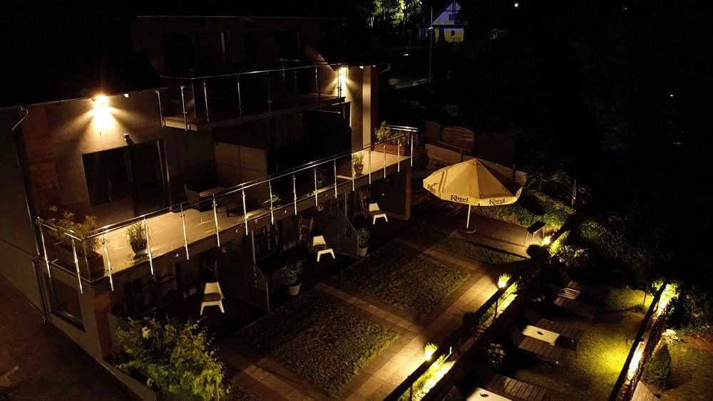 Apartamenty z balkonem i widokiem na jezioro !!