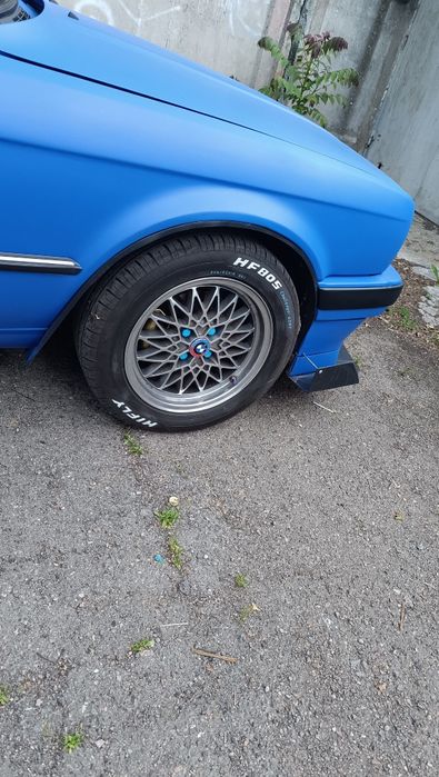 Продам БМВ е30 седан ПП