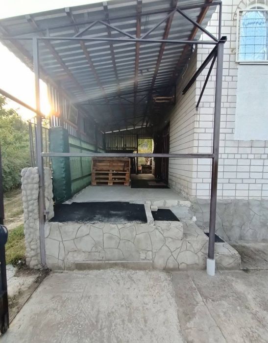 Продам  жилой 2-эт.Дом Верхнеднепровск СНТ  РАДУГА
