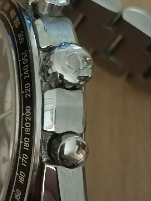 Omega speedmaster кварцевые