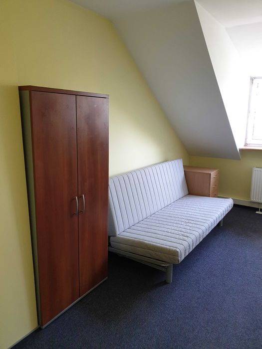 Безпечний притулок для пенсіонерів з України – Безкоштовне проживання