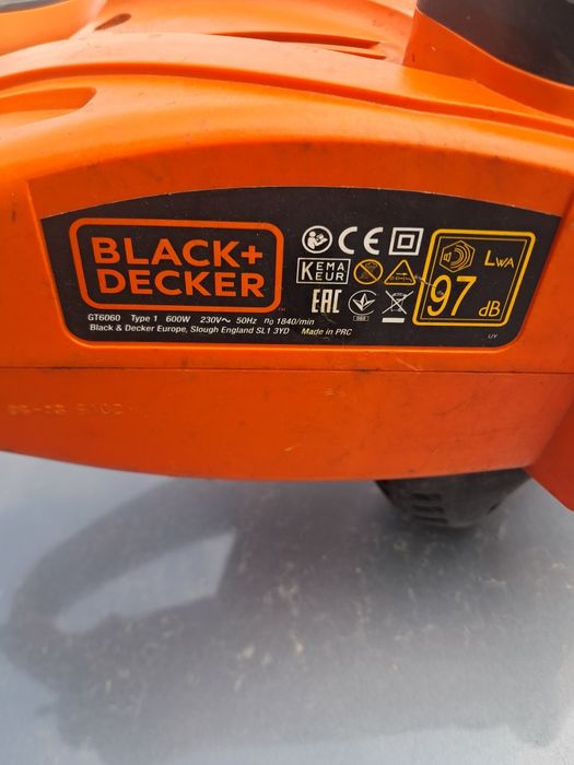 Nożyce do żywopłotu black&decker