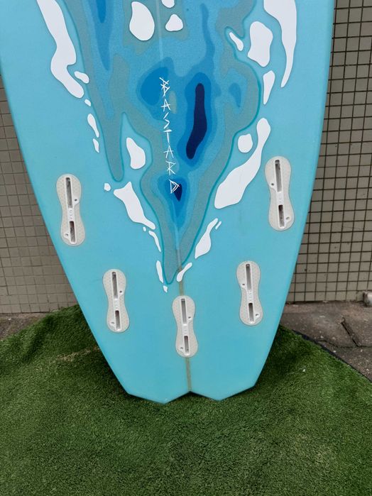 Prancha de Surf Shortboard 5'8" – 33L – Quase Nova
