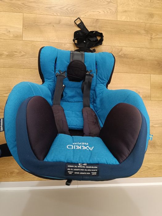 Fotelik Axkid RWF do 125cm wzrostu ISOFIX
