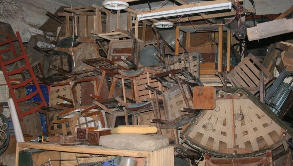 Wywóz mebli i gabarytów + opróżnianie mieszkań i piwnic  strychów