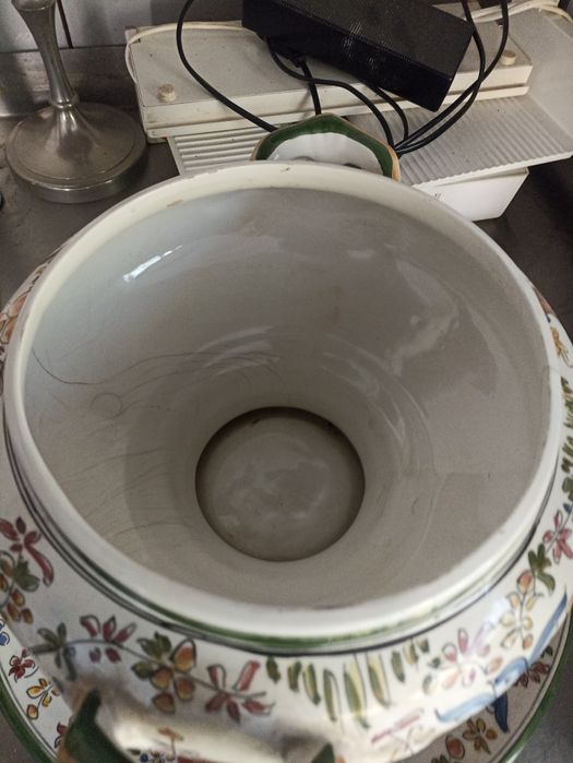 Peça antiga e muito bonita