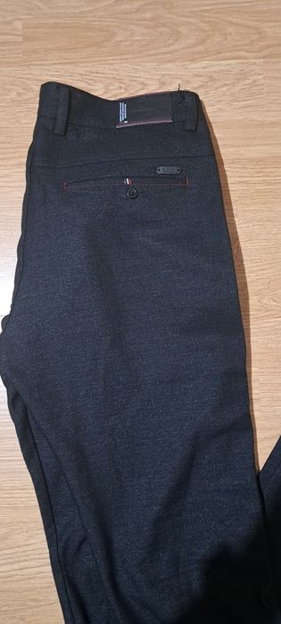 Spodnie męskie eleganckie chinosy r.M