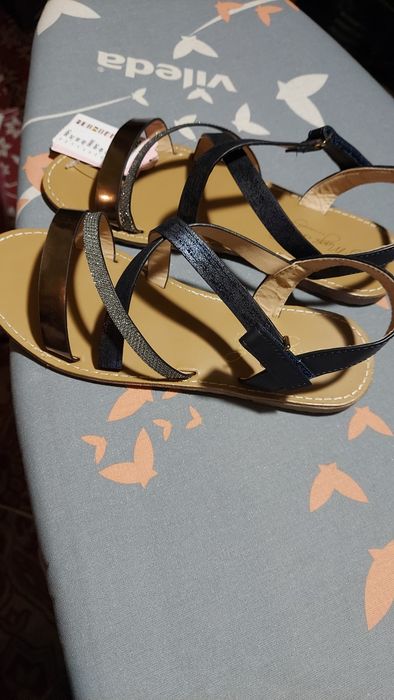Sandalki 36 nowe