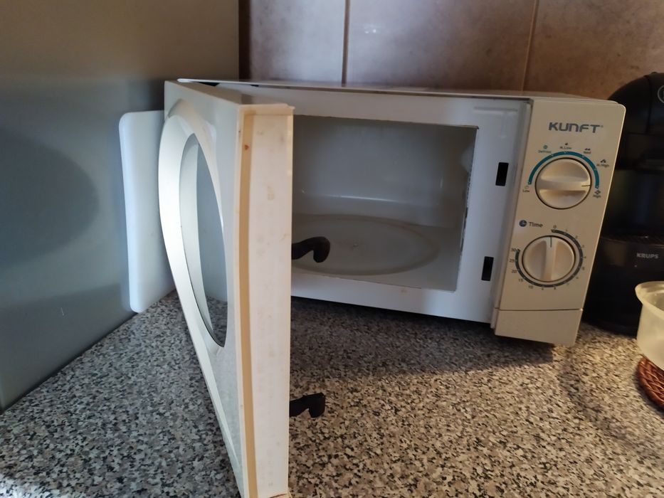 Micro ondas a Funcionar Na Perfeição