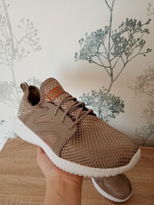 Кросівки жіночі Skechers