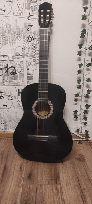 Gitara akustyczna-opis