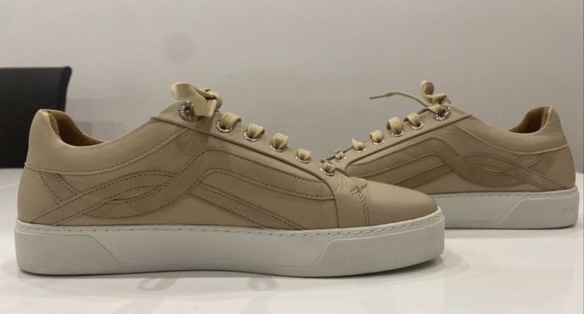 Sapatilhas beges Sziano