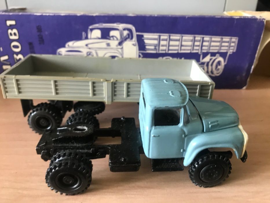 Модель машинка ЗИЛ-130 В1 СССР 1:43 коллекционная ТУ1983 новая