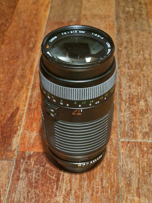 Obiektyw Soligor 70-210mm 2.8-4.0 Macro Zoom AF Nikon F