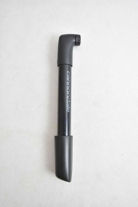 NIEUŻYWANA pompka rowerowa CANNONDALE ! presta !