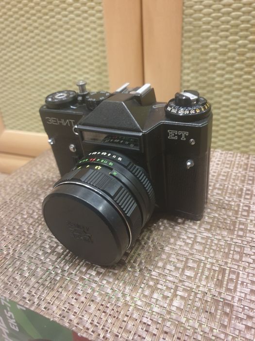 Фотоаппарат зенит с обьективом гелиос  44м4