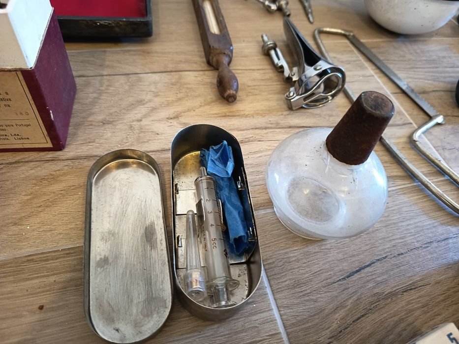 kit médico antigo
