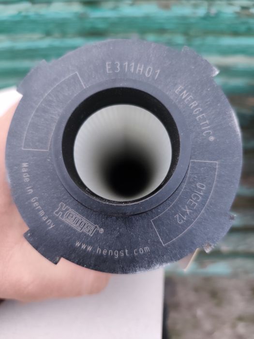 Фільтр масляний HENGST FILTER E311H01 D273