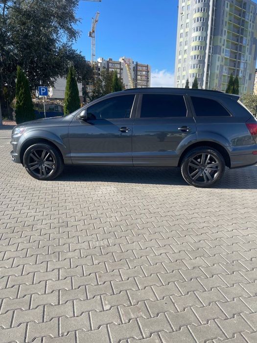 AUDI  Q7  3.0 дизель
