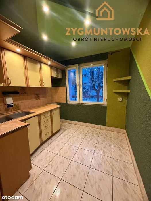 Parter, centrum miasta – dwustronne mieszkanie