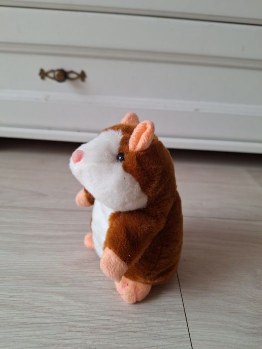 Продам детскую развивающую игрушку,  разговаривающий хомяк