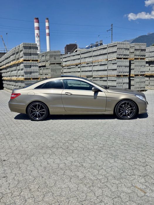 Vendo mercedes benz E350 coupé