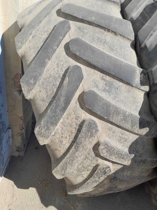 650/65r42 Bridgestone