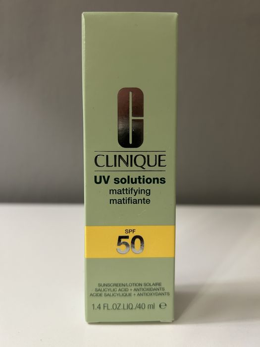 Clinique krem matujący SPF50 UV lekki przeciwsłoneczny solutions spf