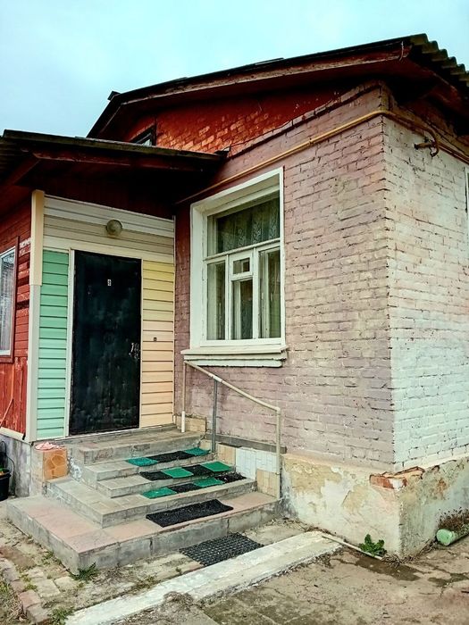 Частина будинку,три кімнати!