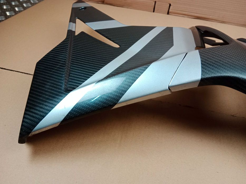 Triumph Daytona 765 Moto 2 Prawy Bok Boczek Owiewka Boczna Carbon