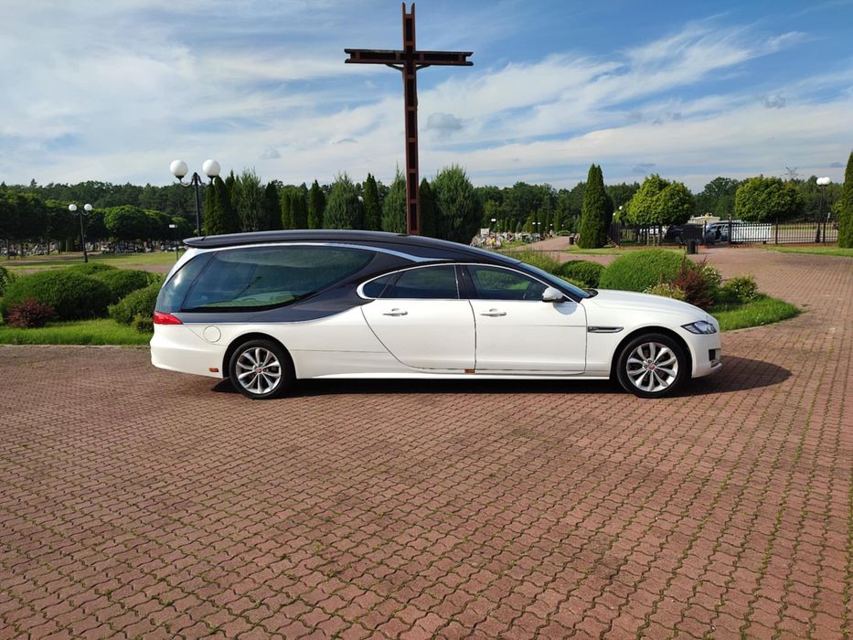 Jaguar XJ Karawan Pogrzebowy Pilato