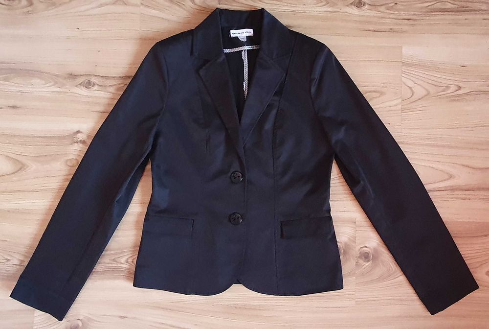 Czarny, satynowy żakiet