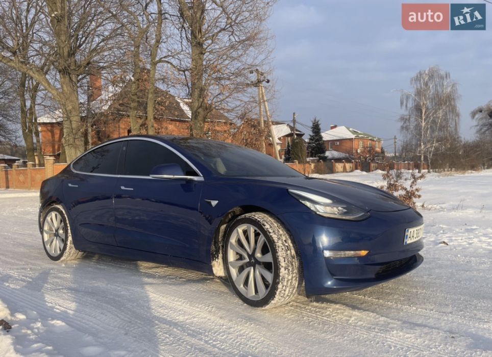 Tesla Model 3 2020 54 квт