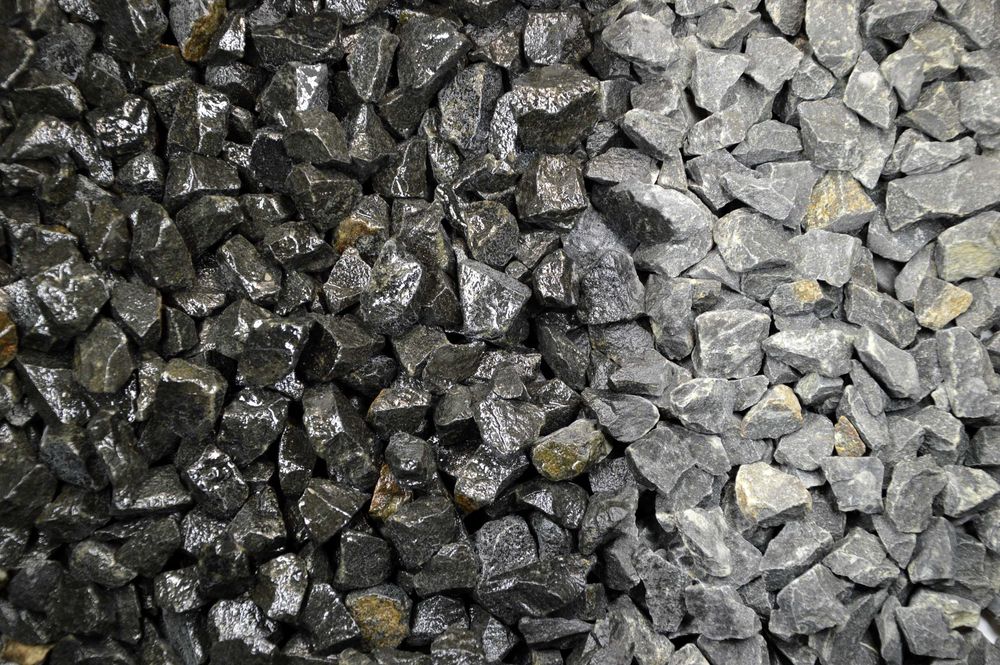 Grys kamień czarny grafitowy ozdobny do ogrodów (bazalt, diabaz)