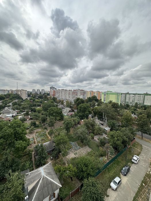 Продається 3-кімнатна квартира по вул. М. Небаби, центр міста