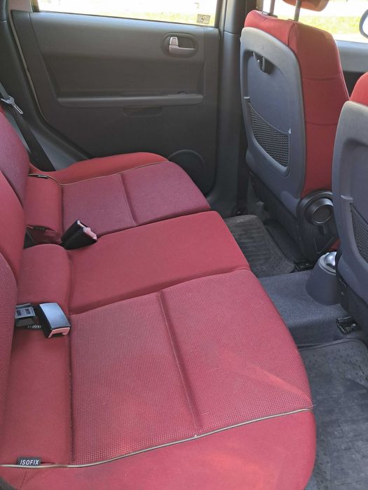 Mitsubishi Colt 2005