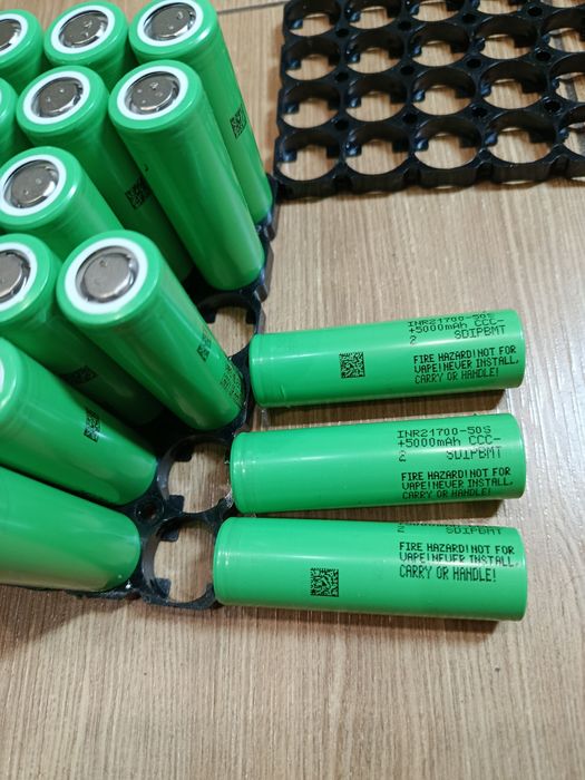 Акамулятори 21700