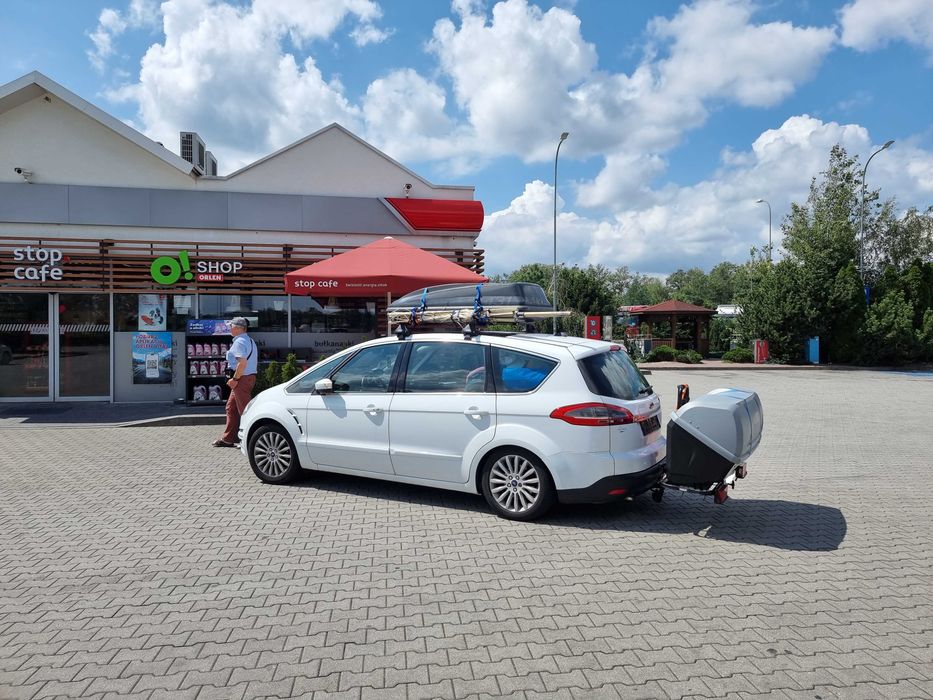 BOX na HAK wraz z Platforma montażową