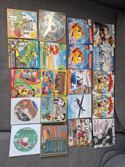 Zestaw 40 płyt z grami dla dzieci PC + strzelanki itp.
