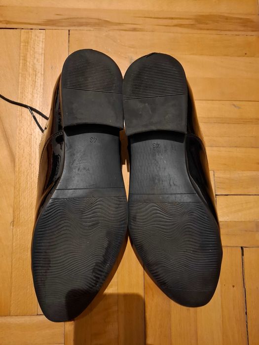 Buty lakierowane- lakierki czarne