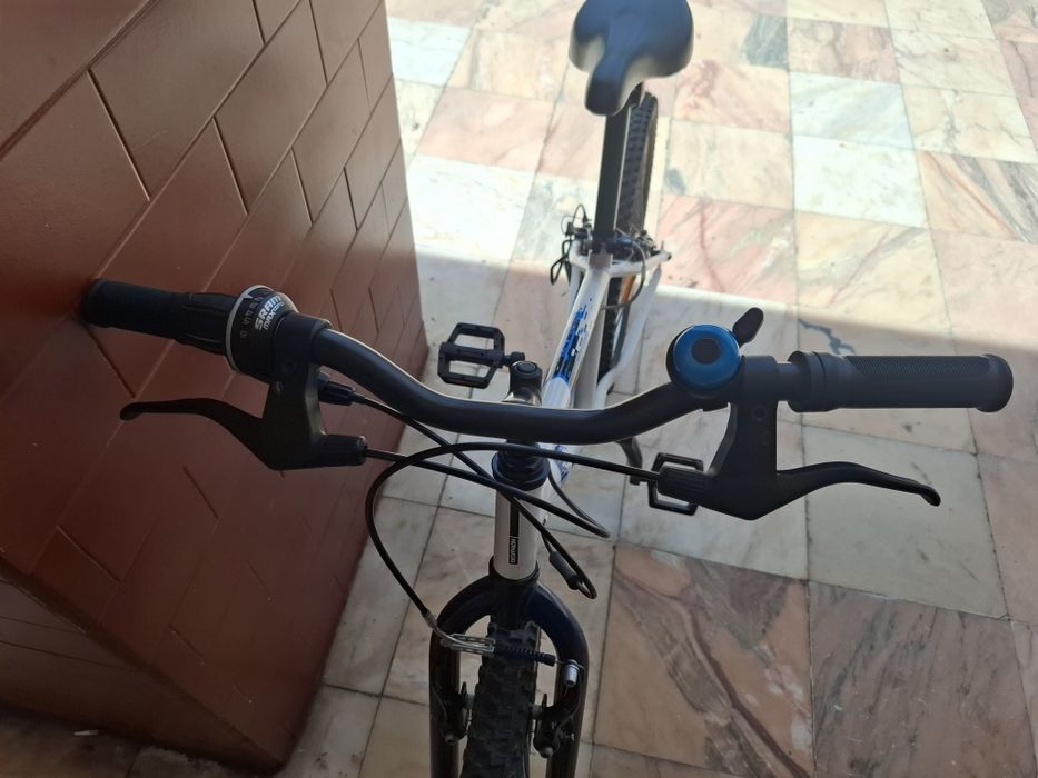 Bicicleta criança roda 20