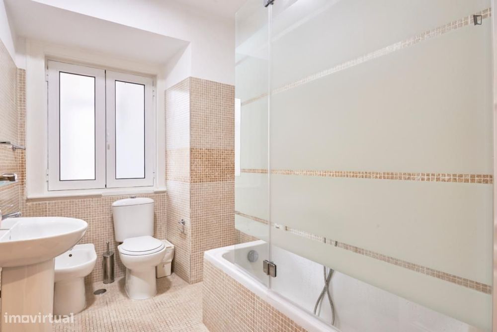 Quarto - localizado em Entrecampos Lisbon