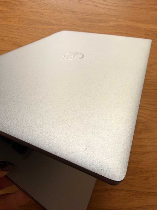 Dell Latitude 5320